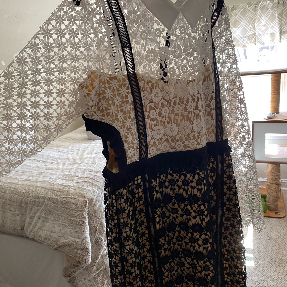 Dress - Picture 2 of 5